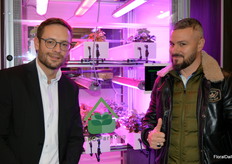 Sascha Rose with Roko Farming. The lights in the X factory are from DHlights. This factory/cabinet is a test station for optimal CEA conditions. 